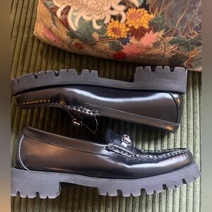 GH Bass Weejuns Black Leather Loafer, 8